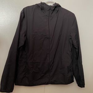 UNIQLO POCKETABLE UV PROTECTION ZIP-UP POCKETABLE BLACK SIZE LARGE